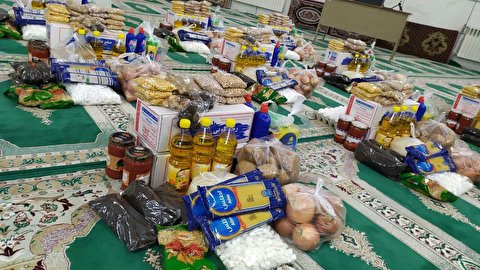 توزیع 70 بسته مواد غذایی در بین نیازمندان زنجانی