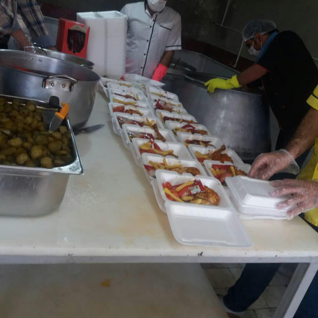 توزیع 2 هزار پرس غذای گرم بین نیازمندان شهرستان ابهر