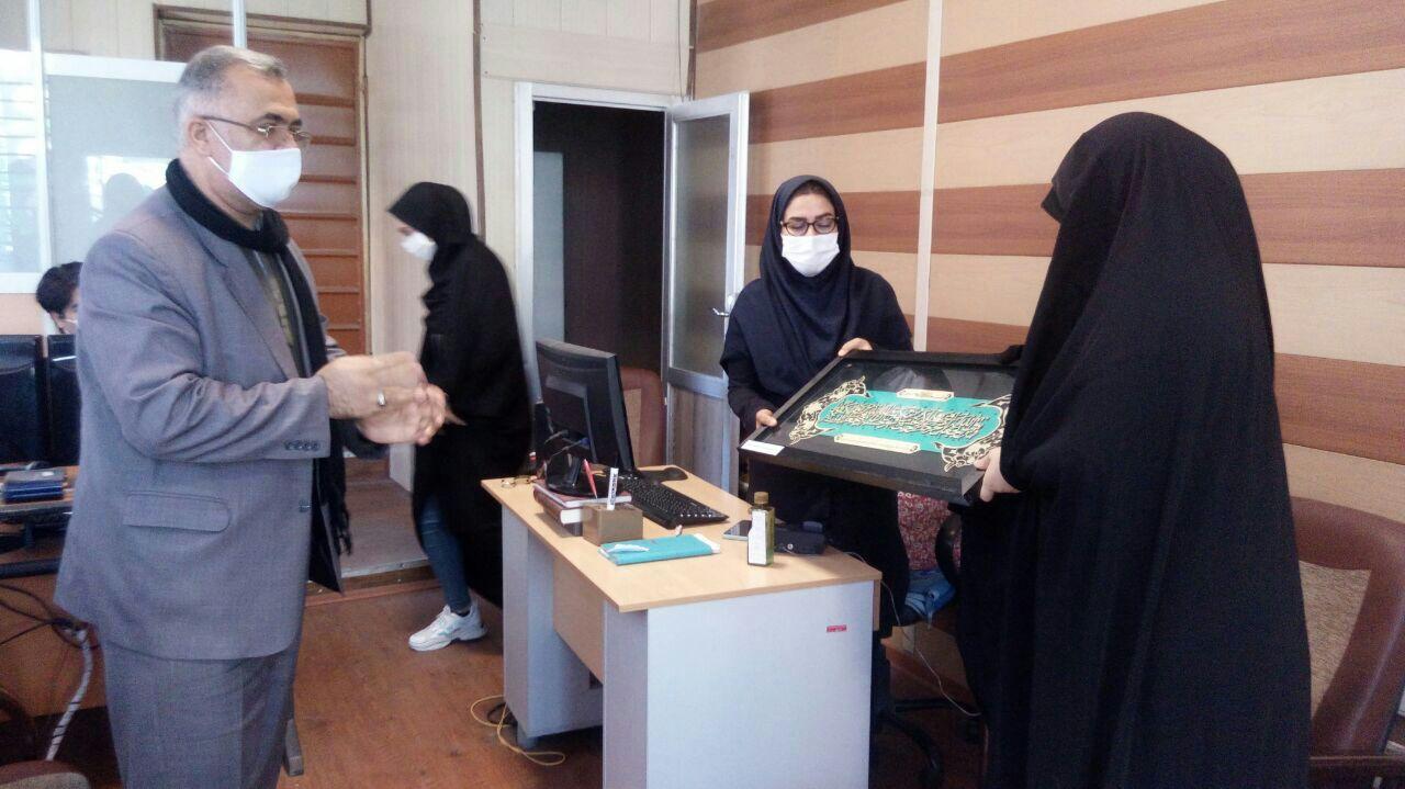 تجلیل از خبرنگاران و خادمین رسانه ای عتبات/همکاری ۱۰۰نفر از فعالان فضای مجازی و اصحاب رسانه بعنوان خادم رسانه ای با ستاد