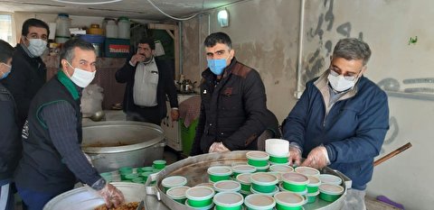 طبخ و توزیع هزار و 500 پرس غذای گرم بین نیازمندان شهرستان خدابنده
