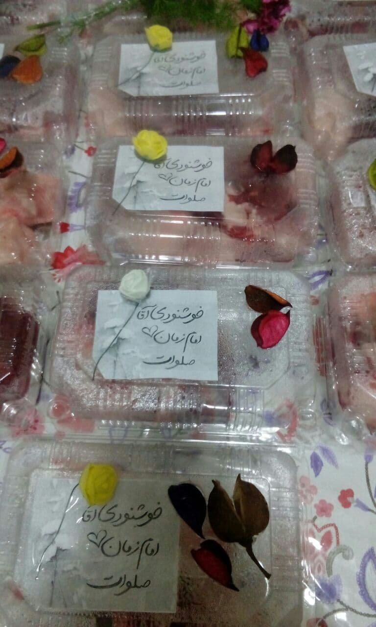 توزیع 18 بسته گوشت گرم بین نیازمندان شهرستان سلطانیه