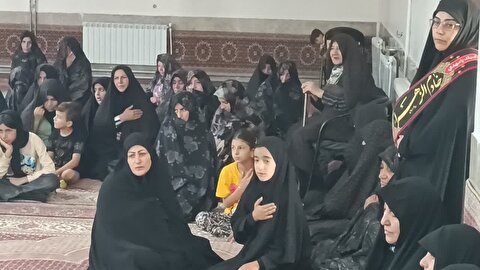 اقامه عزای حسینی با حضور خادمان ستاد توسعه و بازسازی عتبات عالیات در روستاهای بخش مرکزی شهرستان زنجان