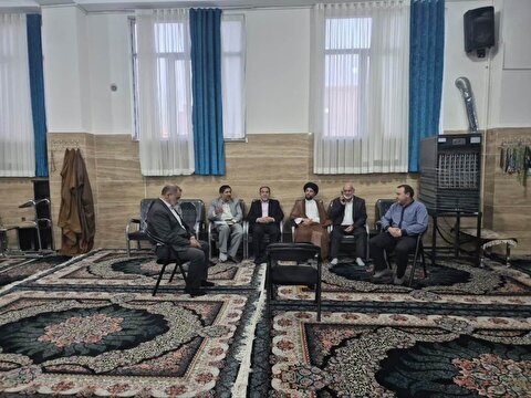 برگزاری جلسات هماهنگی با متولیان و هیئت امناء مساجد شهر زنجان