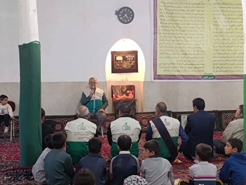 اقامه عزای فاطمیه در روستاهای بخش انگوران شهرستان ماهنشان با حضور خادمان ستاد توسعه و بازسازی عتبات عالیات